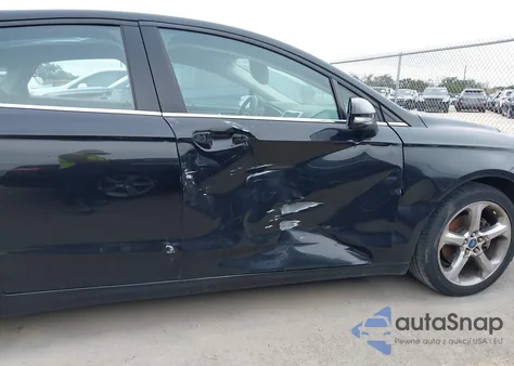 2013 Ford Fusion Se z USA, uszkodzony, nr VIN 3FA6P0HR2DR131922